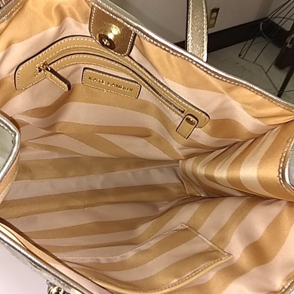 Kate Landry tote with wristlet clutch. - Picture 9 of 16